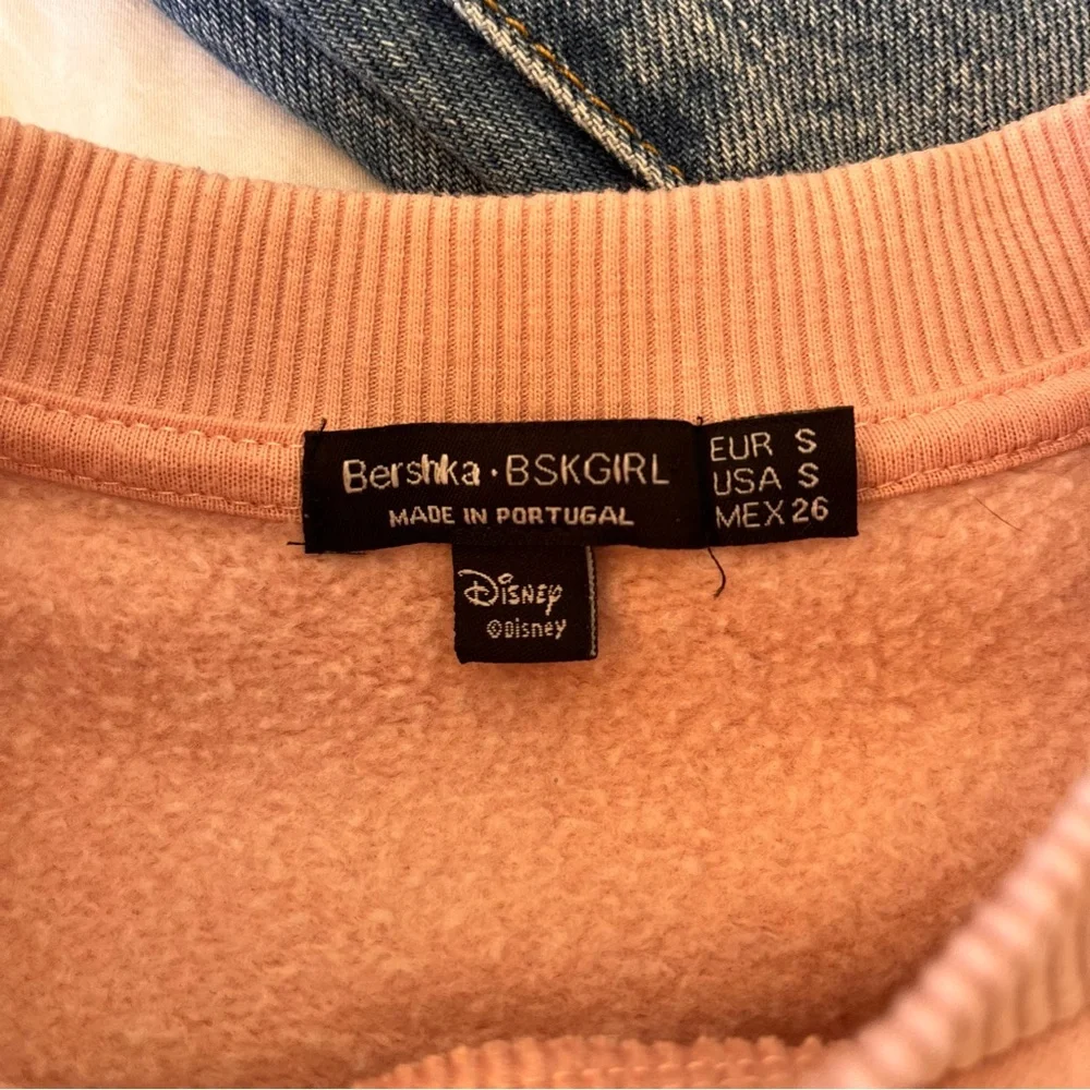 Bershka Disney Minnie Mouse Crew Neck Sweater Size Small‎ - Picture 3 of 4